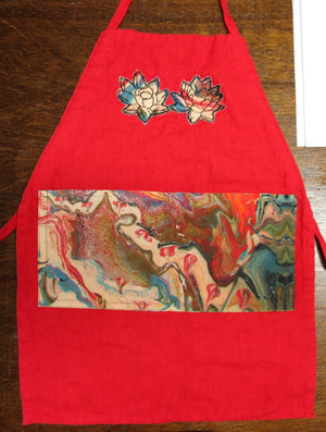 Missouri Star Quilt Company Schools Handes of a Woman on DIY Aprons from Tea Towels