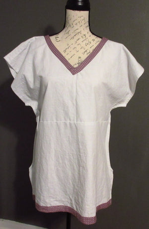 White Tunic Top With High Waist And Purple Trim