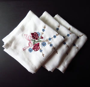 Linen Handkerchiefs with Vintage Floral Embroidery-Set of 3